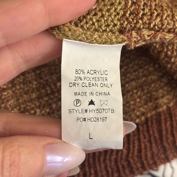 Hayden Lightweight Multicolor Striped Sweater - Picture 9 of 11